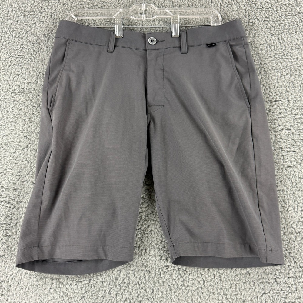 Travis Mathew Shorts Mens Size 32 Gray Golf 10" Flat Front Casual Summer Outdoor